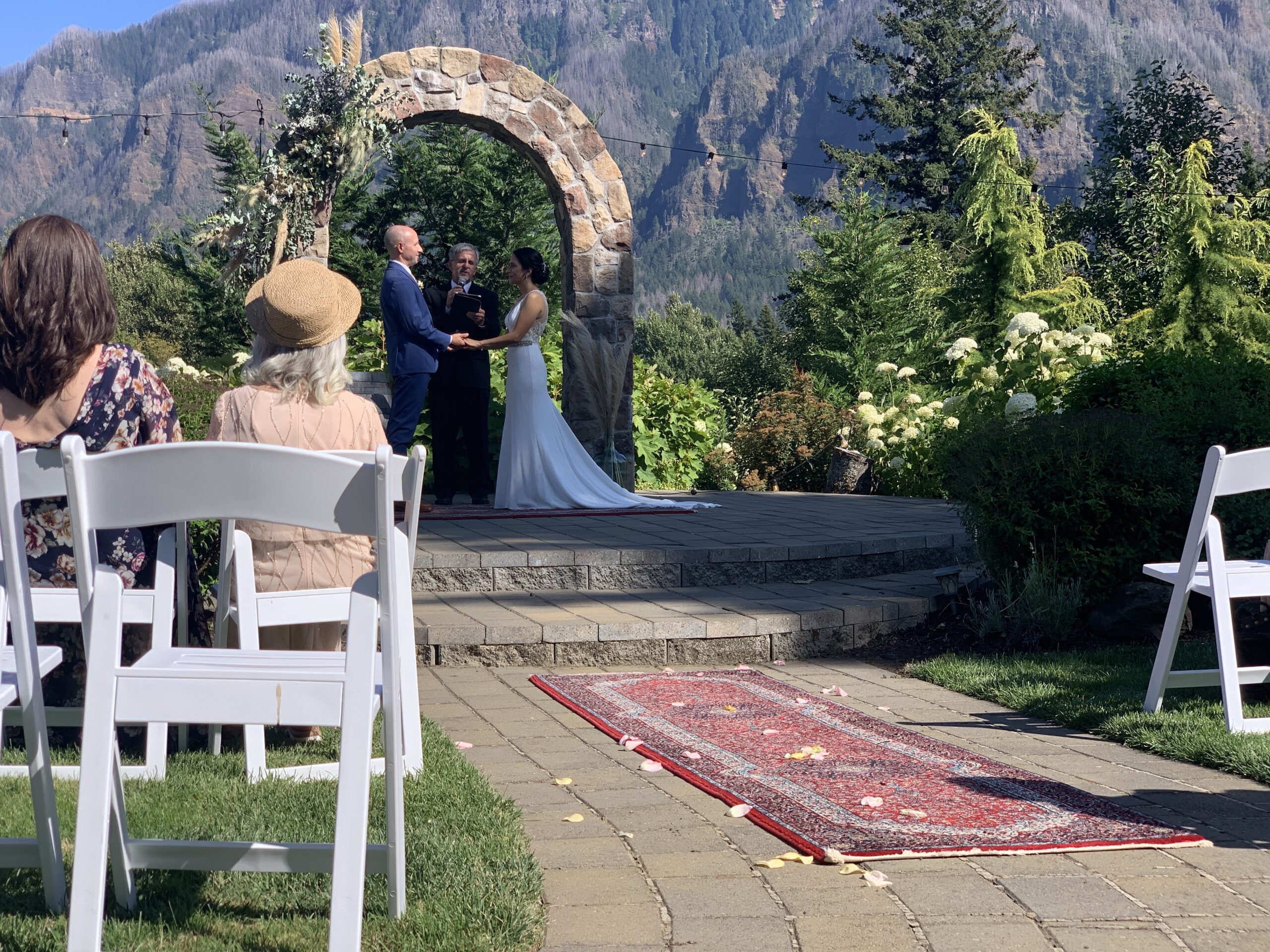 Cape Horn Estate & Its Giant Arch – Wedding planner eventcracker