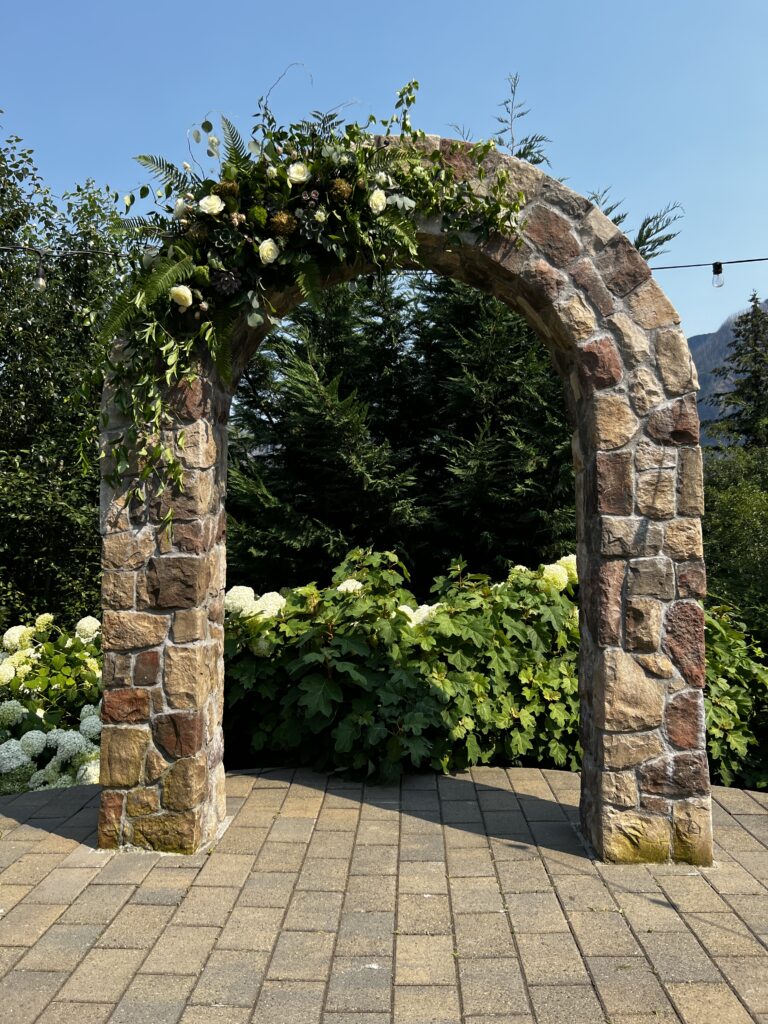 Cape Horn Estate & Its Giant Arch – Wedding planner eventcracker